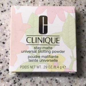 🆕❇️Clinique Universal Blotting Powder❇️